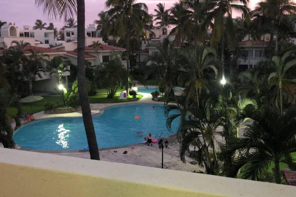 Hermoso Apartamento En Manzanillo Con Alberca Y Cancha De Tenis, Ideal Para Relajarse Y Disfrutar De Una Escapada Tranquila En El Paraiso Tropical Exterior photo